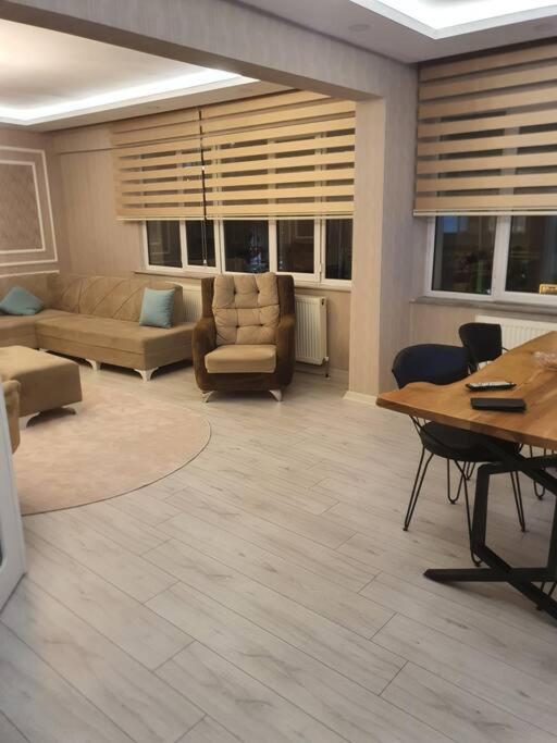 Appartamento Muekemmel Konumda Luex Family Concept Daire Sivas Esterno foto